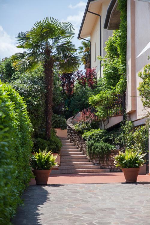 B&B Villa Adriano Desenzano del Garda Ngoại thất bức ảnh