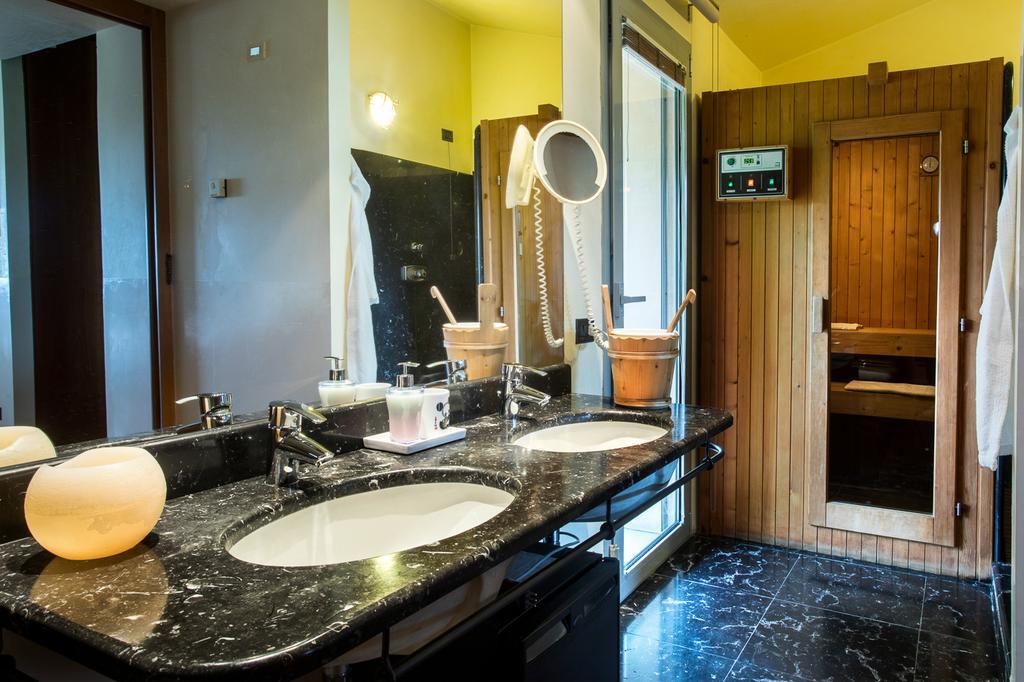 B&B Villa Adriano Desenzano del Garda Ngoại thất bức ảnh