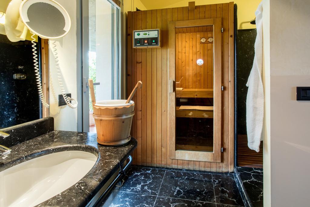 B&B Villa Adriano Desenzano del Garda Ngoại thất bức ảnh