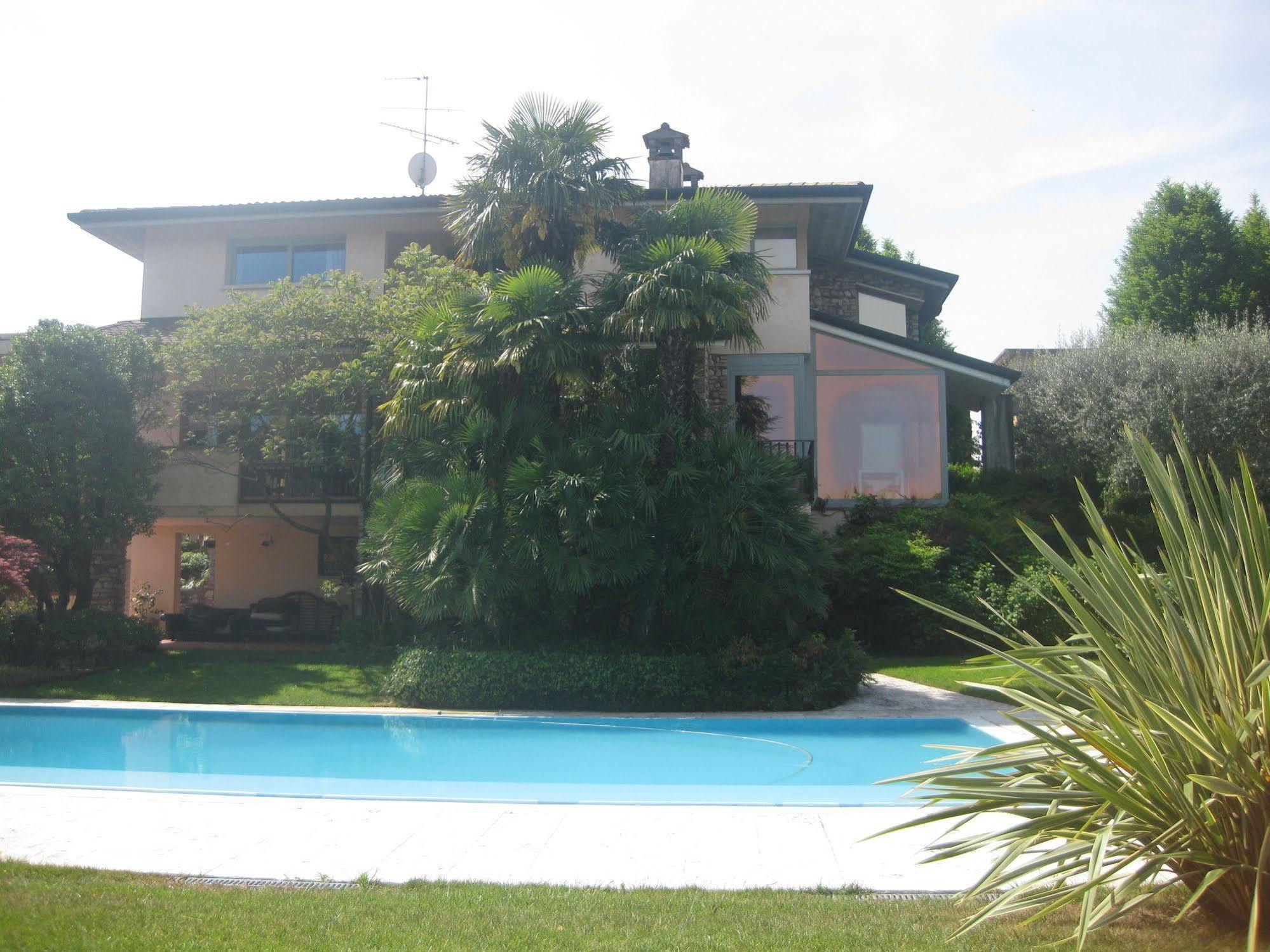 B&B Villa Adriano Desenzano del Garda Ngoại thất bức ảnh
